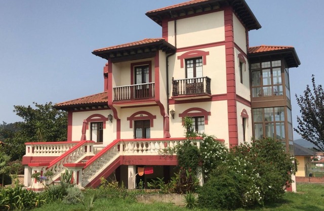 Quiet Indiana House Close to Laredo and Santoña