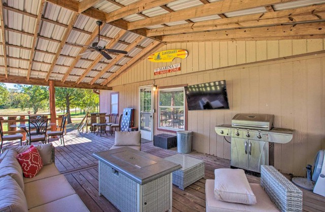 Quiet Kingston Getaway Close to Lake Texoma!