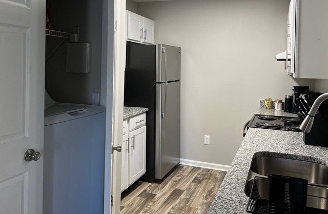 Quiet Nashville Apartment with free parking