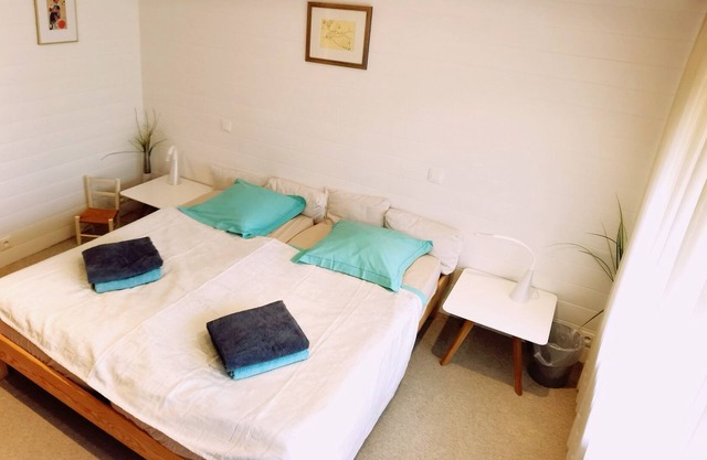 Quiet room in a beautiful house, garden, swimming pool, between Strasbourg and Colmar.