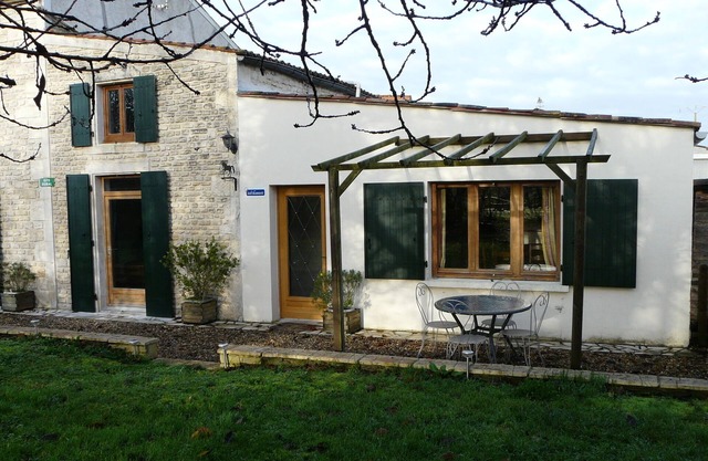 Quiet, single-storey gîte for 4 people