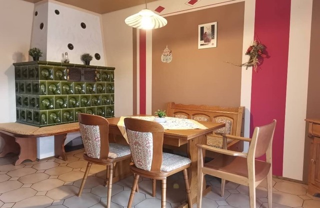 Quiet vacation apartment (100 sqm) with sunny terrace