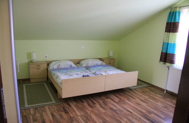 Quiet vacation apartment with three double rooms
