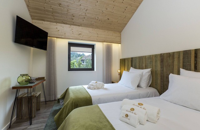 QUINTA DO RIO - Room (C) -Hotel rural - Restaurant- Small. lunch included