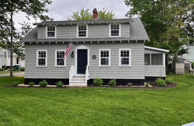Quintessential Goose Rocks Beach Cottage in Prime Location
