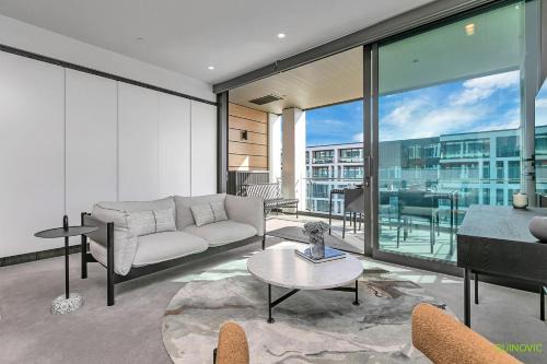 QV Stays Viaduct Studio