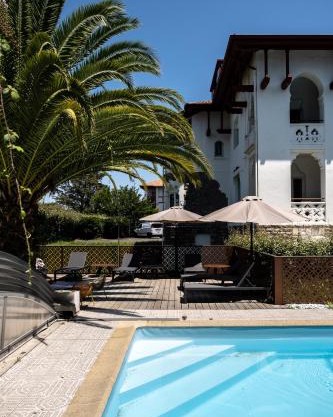 Résidence Château d'Acotz - Appartements avec piscine à 300m des Plages & Océan