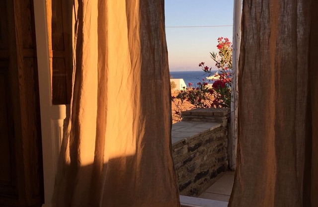 R 448 Classic 2 bedroom Apartment Sea View