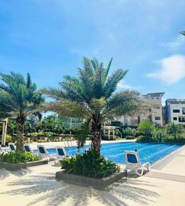 R&J Staycation at Celandine