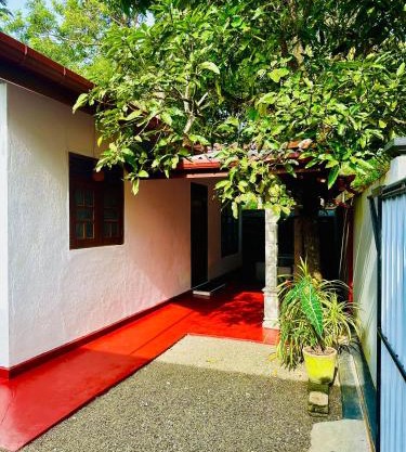 R Villa Unawatuna