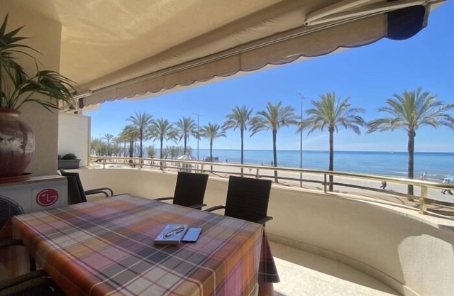 R151 Beachfrontapartment Calafell
