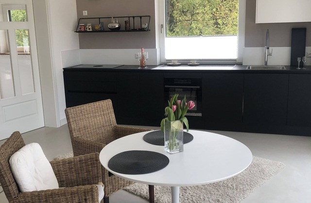 Rabenstein vacation apartment with natural stone terrace and view of Riedenburg for 2 people