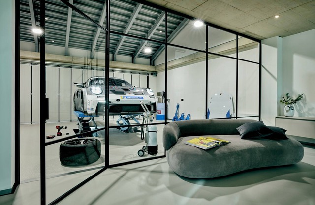 Racers Lodge "Grand Prix" with lifting platform and double garage, near Nürburgring