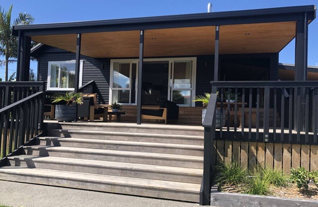 Raglan Escape: Unique holiday home right in the heart of Raglan