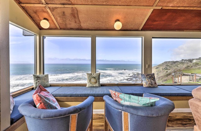 'Rahus Ocean Refuge' with Manchester Coast Views!