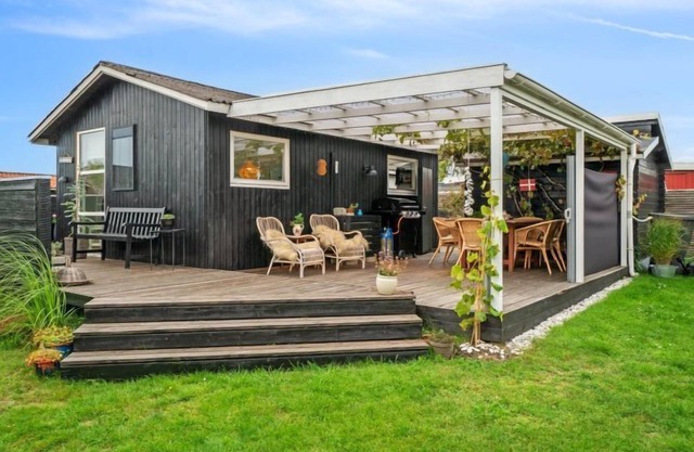 "Raili" - 200m from the sea by Interhome