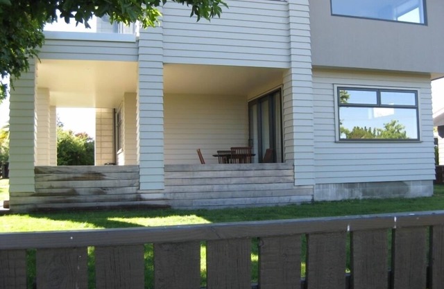 Rainbow Point Apartment