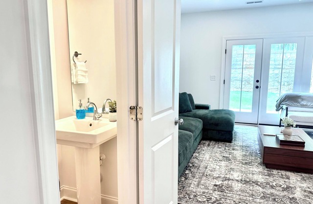 Raleigh Luxe Loft in North Hills