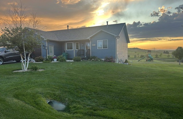Rally-Ready Retreat! 4BR/2BA w/Theater, Gym & Parking – 40 Minutes from Sturgis