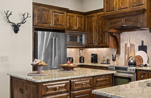 Ram Rock Retreat | 30 Night Min Rental Only | Concierge Services