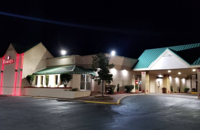 Ramada by Wyndham & Suites Warner Robins