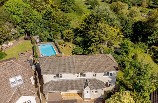 Ramblers - Four Bedroom House, Sleeps 8