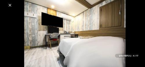 Ramon Hotel