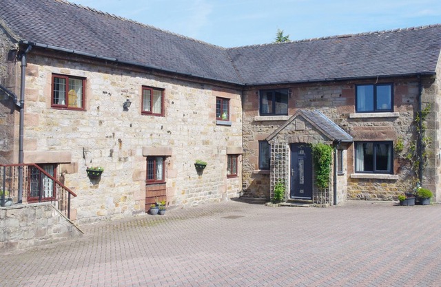 Ramshaw Rock - Ground floor cottage/apartment secure private garden dogs welcome
