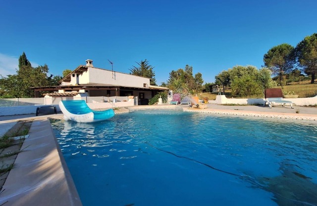 Ranch dans la Garrigue, Swimming pool