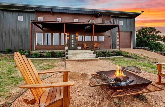 Ranch Overlooking Enchanted Rock - Hot Tub|Gym