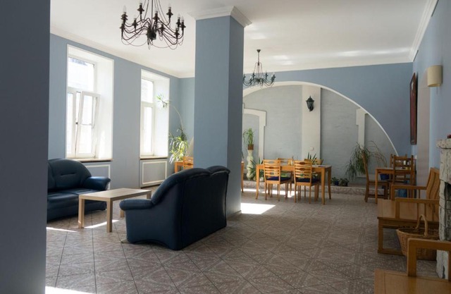 Randhouse Morskaya B&B
