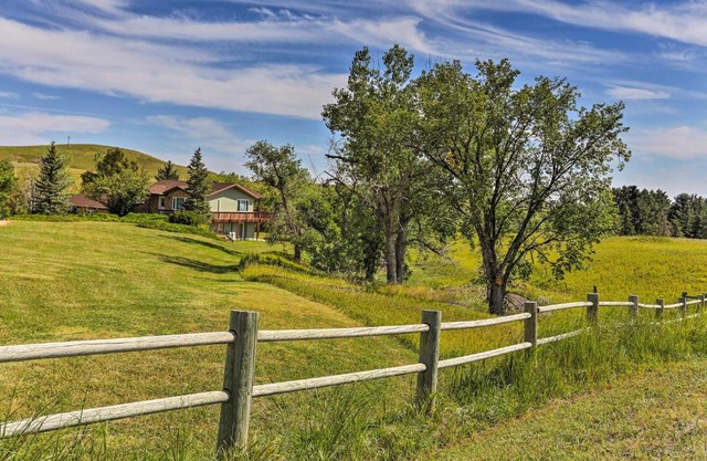 Rapid City Vacation Home with Wraparound Deck!