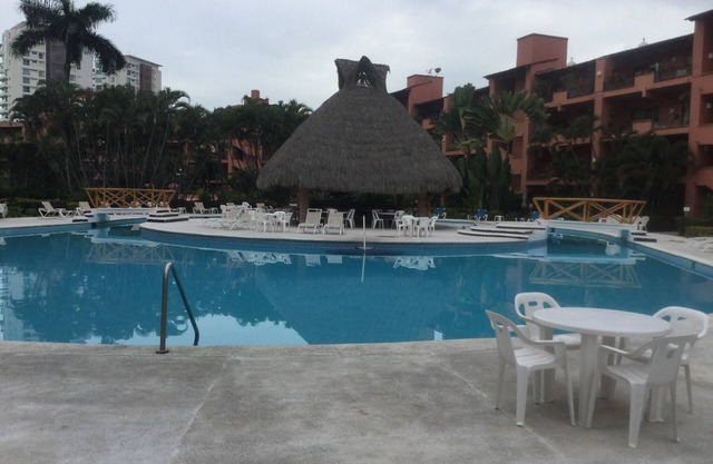 Rare, 1 Bedroom Condo in the Marina, Pool, Marina Boardwalk and Golf Course