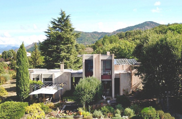 Rare Brutalist Architectural artist's retreat estate with pool, gardens, views.