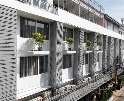 Ratchadamnoen Residence