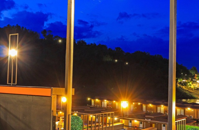 Raya Buri Resort