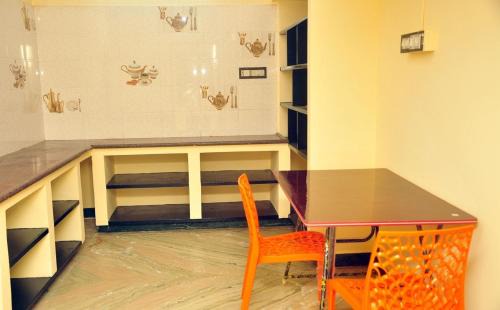 Rayar Residency
