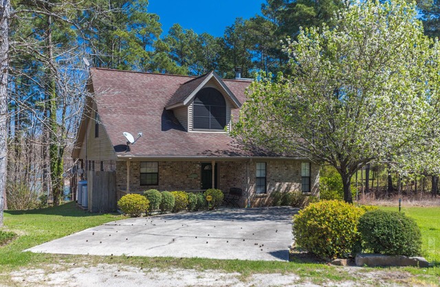 Rayburn Country Cabin