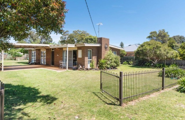 Raymond Coastal Cottage