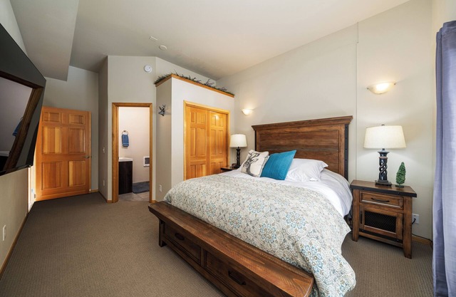 Ready to get out of town to relax with family and friends in Leavenworth?