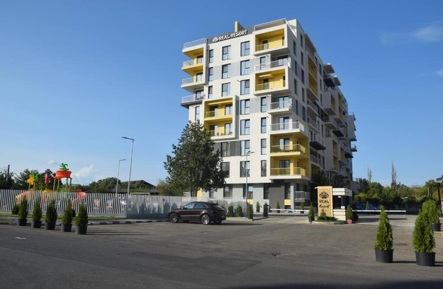 Real Residence -apartament cu 3 camere- Valeni 144