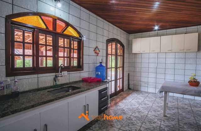 Recanto em Ibiúna com piscina e churrasqueira