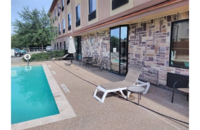 Red Lion Inn - Suites 2