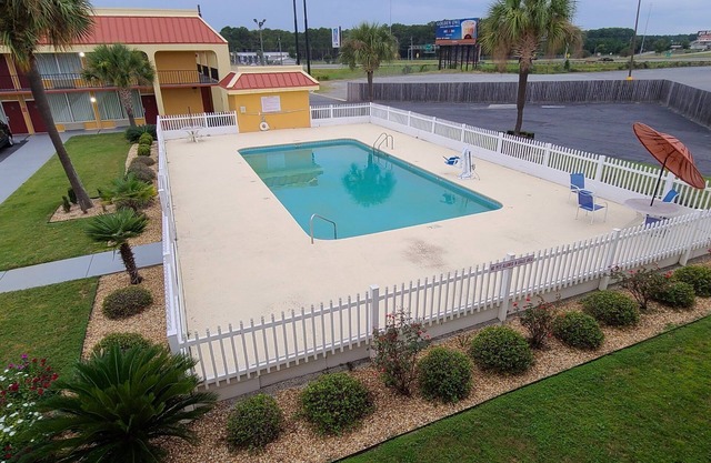 Red Roof Inn Tifton