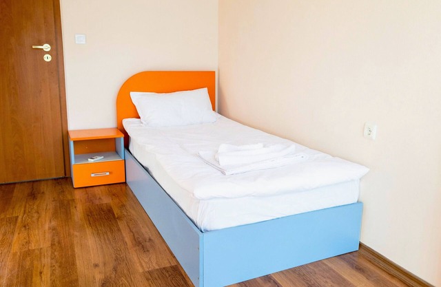 Red Velvet Apartment - Big, Top-location, Quiet