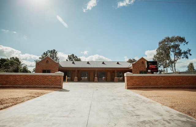 Red Waratah Accommodation