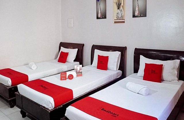 RedDoorz near Ormoc Port Terminal