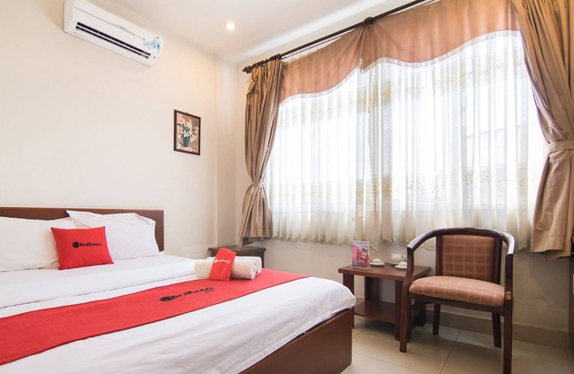 RedDoorz Phuong Thuy Hotel Thu Duc near QL13