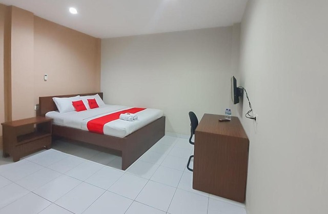 RedDoorz Plus at Pelita Guest House Balikpapan