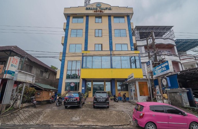 RedDoorz Syariah at Grand Taufiq Tarakan